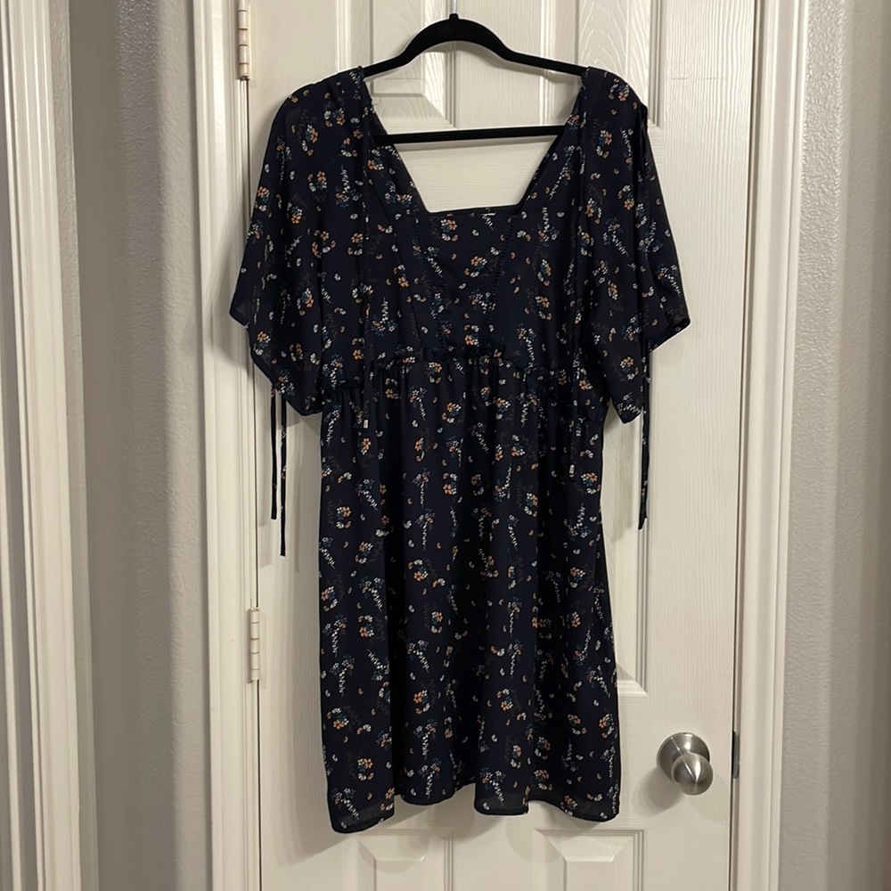 Everything must go! Molly Bracken floral dress size medium